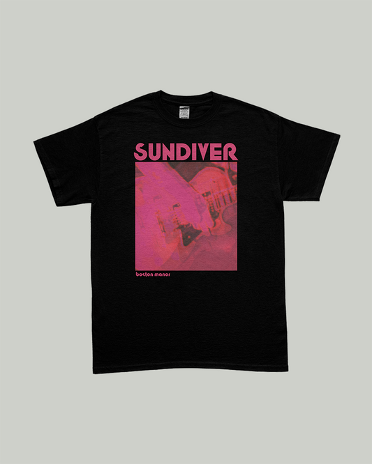 LOVELESS TEE